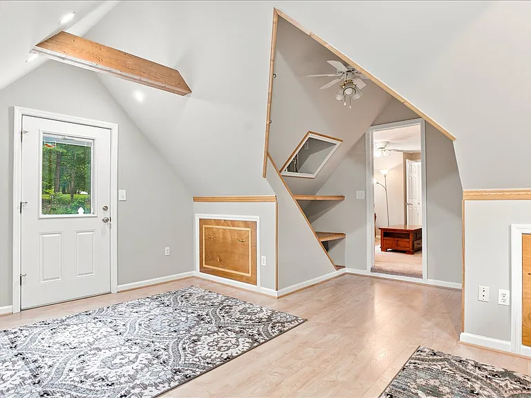 111 Launchris Dr — Photo 81
