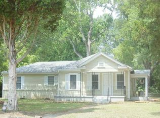 2456 Sandtown Rd SW, Marietta, GA 30060