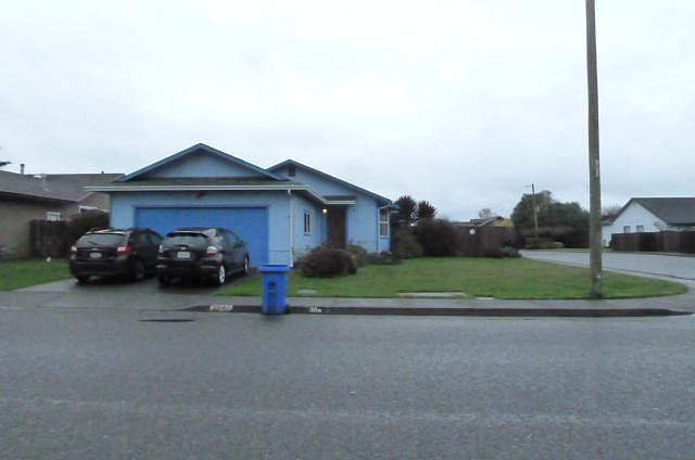 2nd image of 3080 Little Pond St