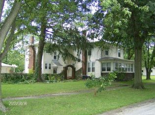 300 S Sheridan St, Pana, IL 62557