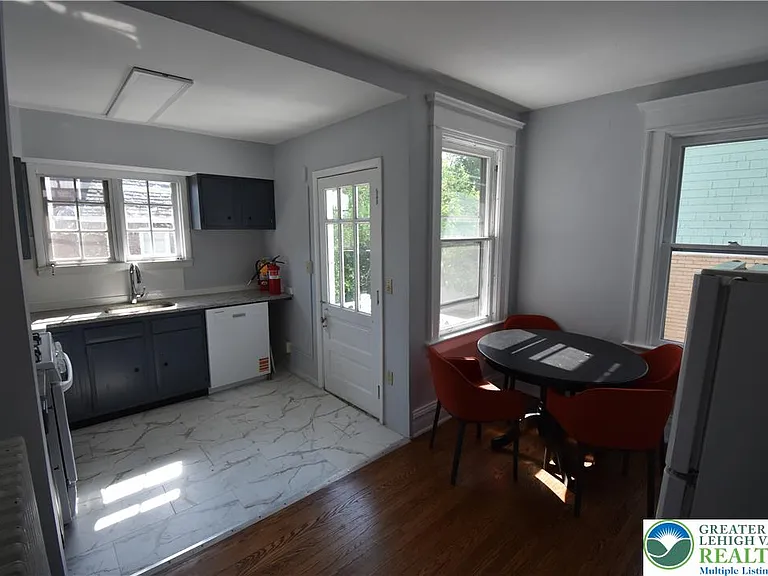 700 Hamilton St #2 — Photo 8