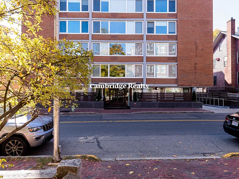 334 Harvard St #T3 — Photo 16