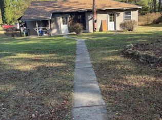 315 W River Rd, Muscoda, WI 53573