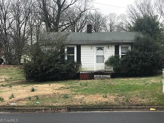 2nd image of 1826 Willora St