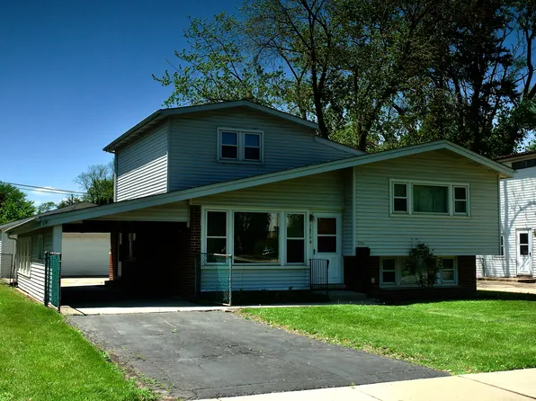 2876 S Scott St, Des Plaines, IL 60018