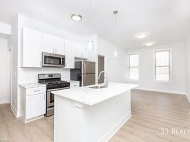 2020 S Allport St, Chicago, IL