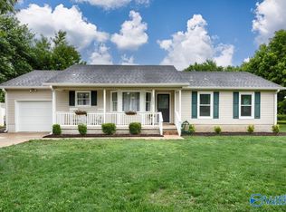 1503 Cedarwood Cir SE, Huntsville, AL 35803