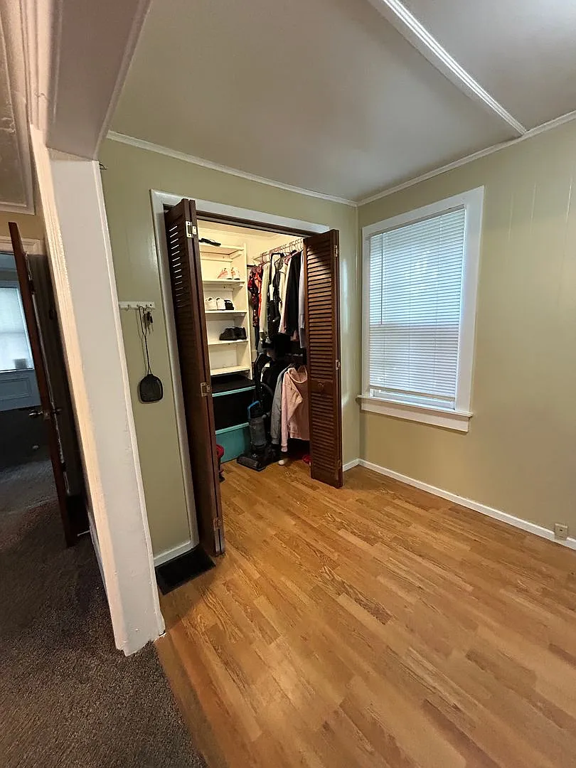 35 Lawrence St — Photo 4