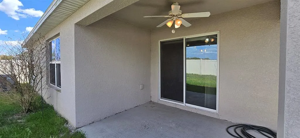 Building Photo - 8557 Triumph Cir