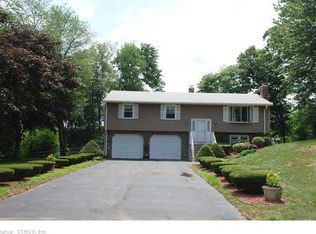10 Sullivan Rd, Ellington, CT 06029