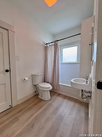 830 Texas Ave — Photo 8