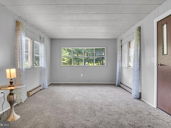 4th image of 247 Whiskey Springs Rd