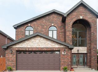 8333 Menard Ave, Morton Grove, IL 60053