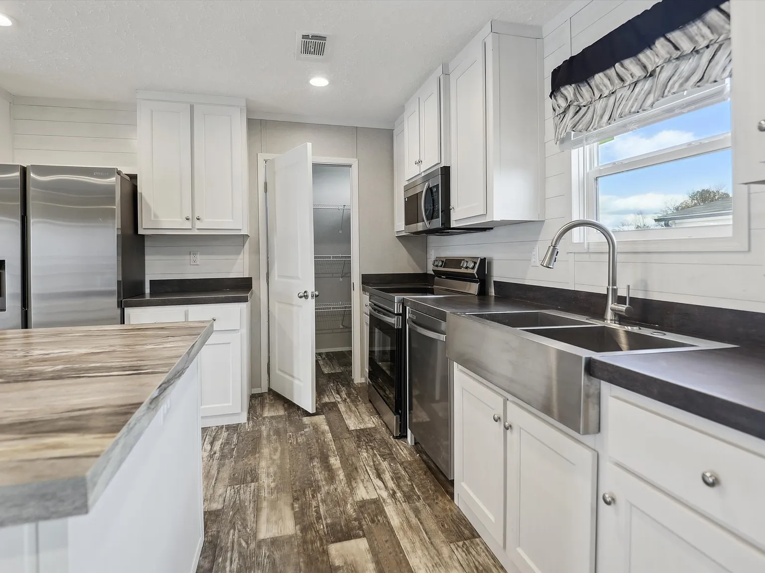 River Bluff Estates — Photo 2