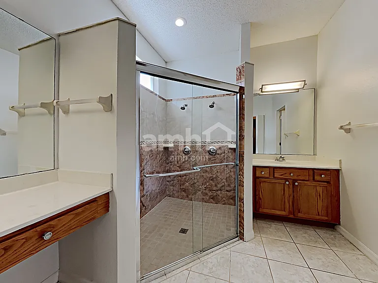623 Horseman Dr — Photo 12