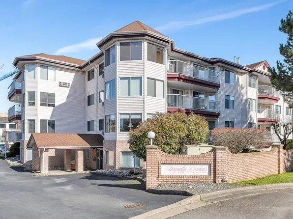 2450 Church St #101, Abbotsford, BC V2T 3J7