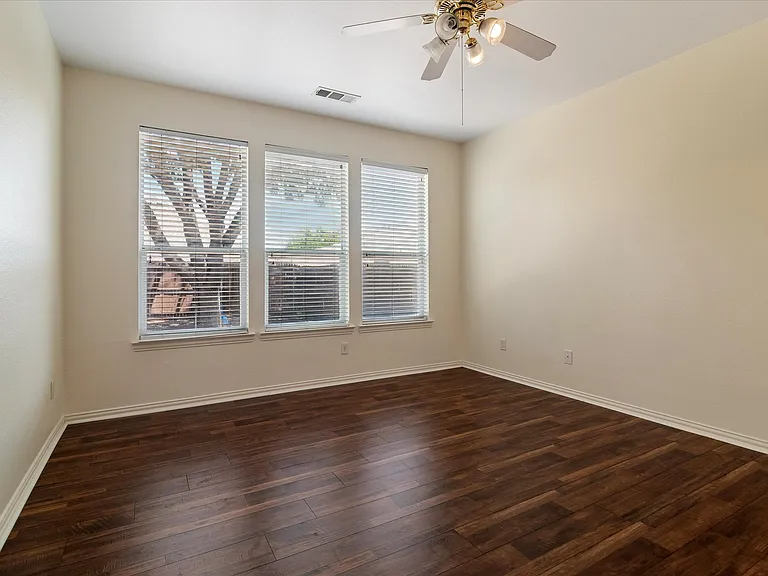 3501 Jackson Dr — Photo 20
