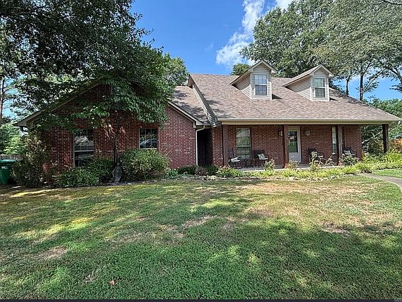 2nd image of 2400 Little Creek Dr