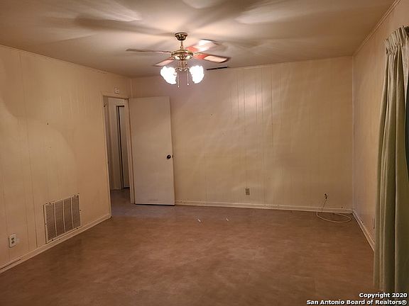 5th image of 6046 Seacomber Pl