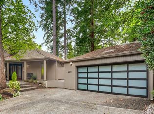 9321 SE 46th St, Mercer Island, WA 98040