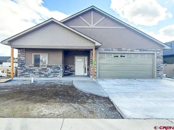 3328 Pinewood Street, Montrose, CO 81401