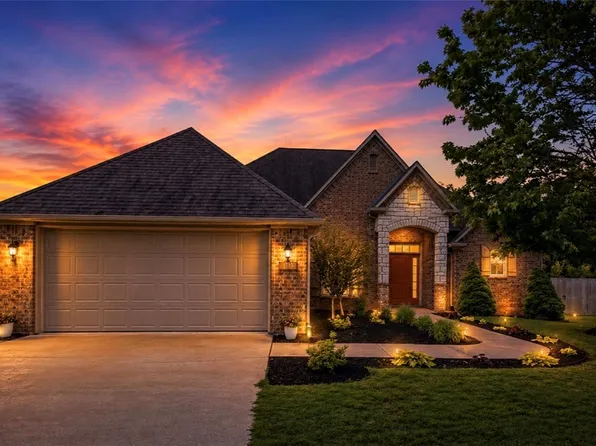 3909 SW Flatrock Ave, Bentonville, AR 72713