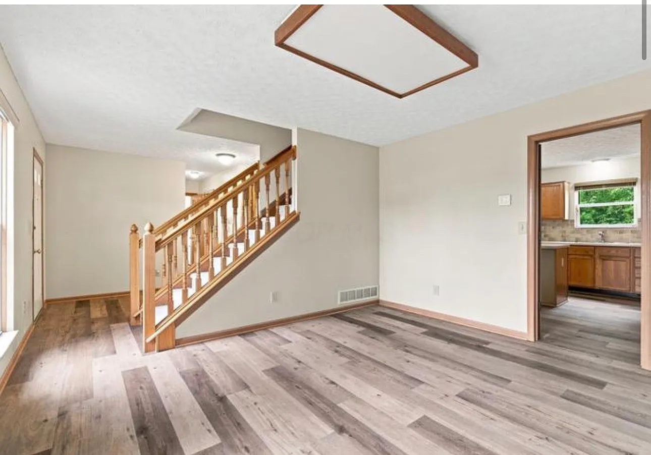 3 bed, 1731 sqft, $2,595 — Photo 3