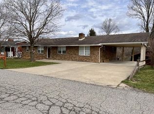 2227 E Thompson Rd, Ashland, KY 41102