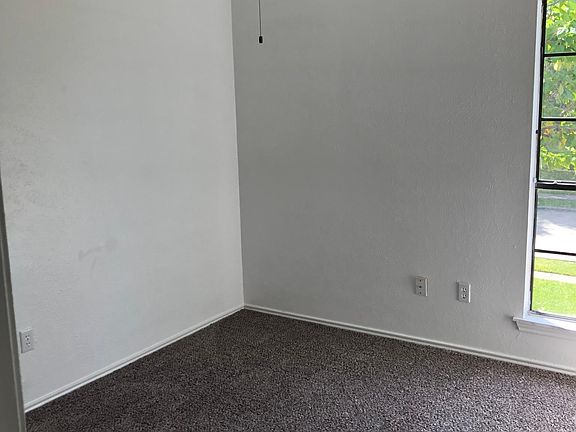 5th image of 2322 La Costa