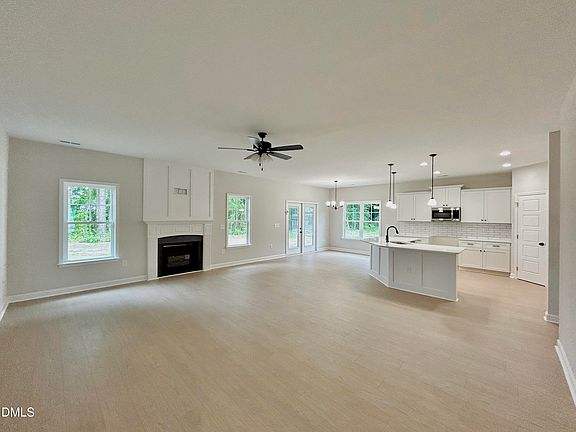 4th image of 3715 Huntcliff Dr