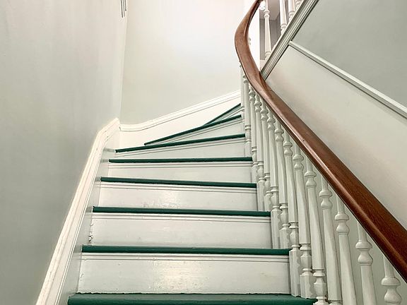 Entry stairway off of front porch.