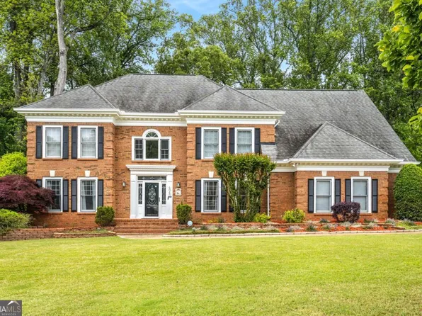 6040 Neely Farm Dr, Peachtree Corners, GA 30092