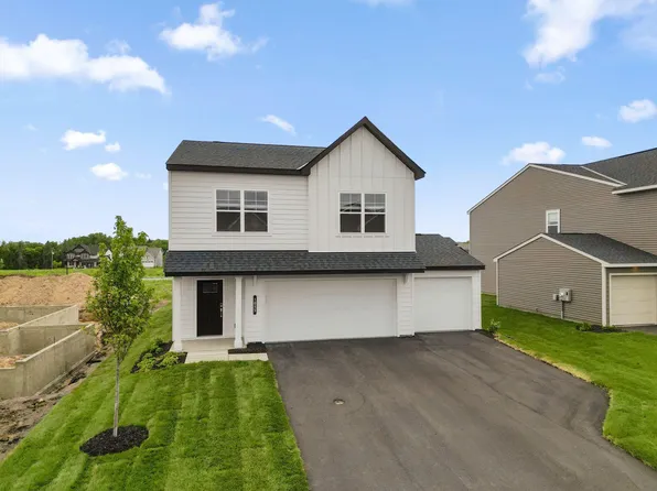 1055 Adamstown Dr, Rosemount, MN 55068