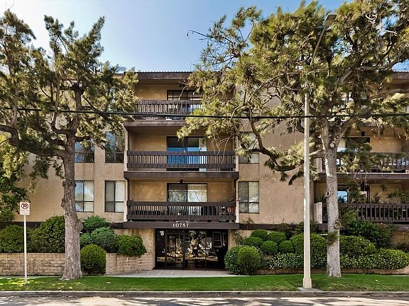 3rd image of 10787 Missouri Ave #301