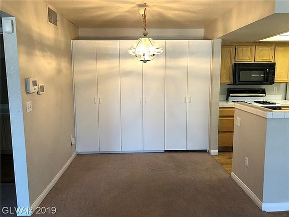 5th image of 1908 Mountain Hills Ct Unit 208