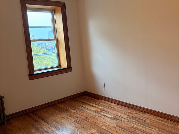 4th image of 175 Underhill Ave #Top