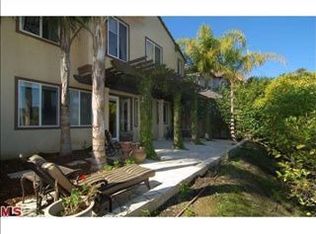 2760 Stone View Ct, Los Angeles, CA 90068