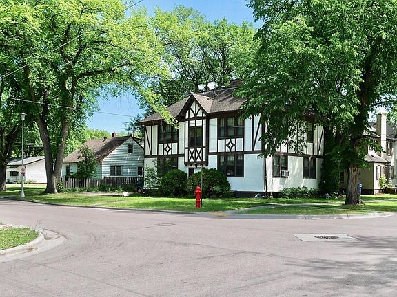5th image of 1001 College St N