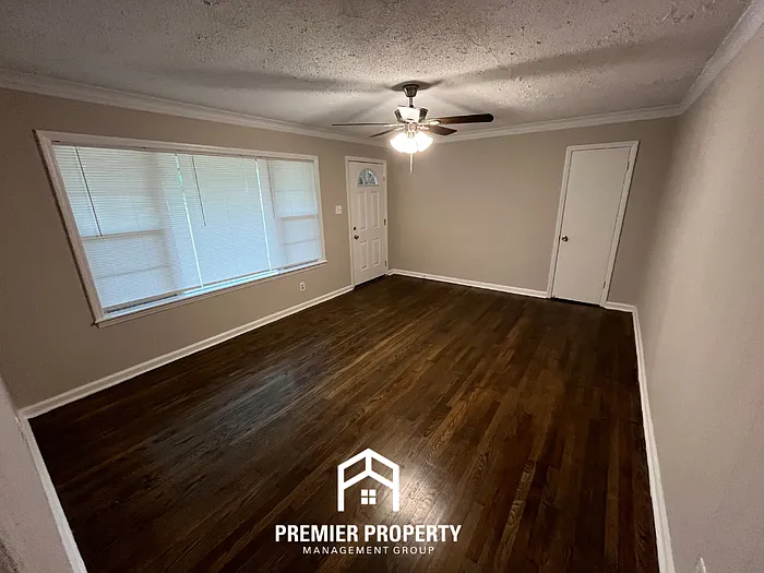 Building Photo - 1278 Davidson Dr