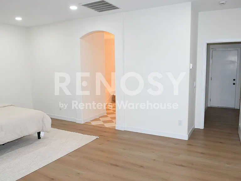 10413 W Roanoke Ave — Photo 11