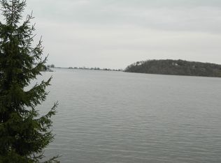 2920 Bay Front Ln S, Rochester, NY 14622