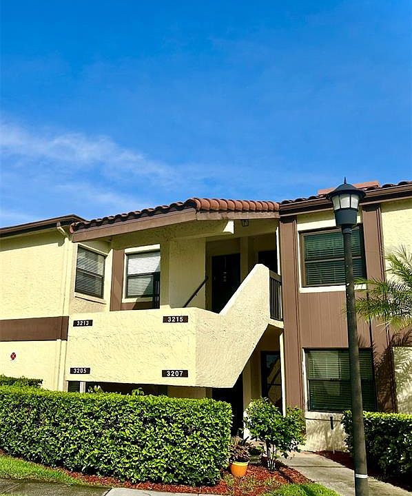 1st image of 3207 WESTRIDGE BOULEVARD #104