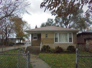 13901 S Hoxie Ave, Burnham, IL 60633
