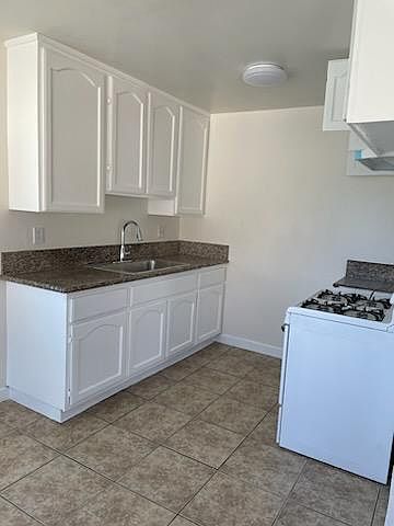 2nd image of 1419 W 225th St #5