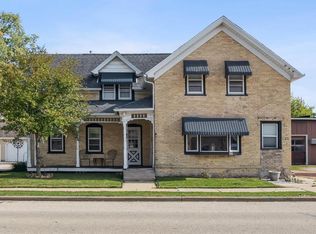 314 Kettle Moraine Dr S, Slinger, WI 53086