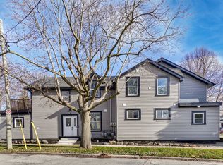 39 Welland Ave S #1, Saint Catharines, ON L2R 2M4