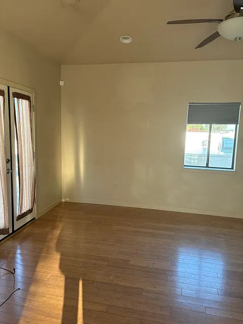 2 bed, 1.5 bath, $1,800 — Photo 2