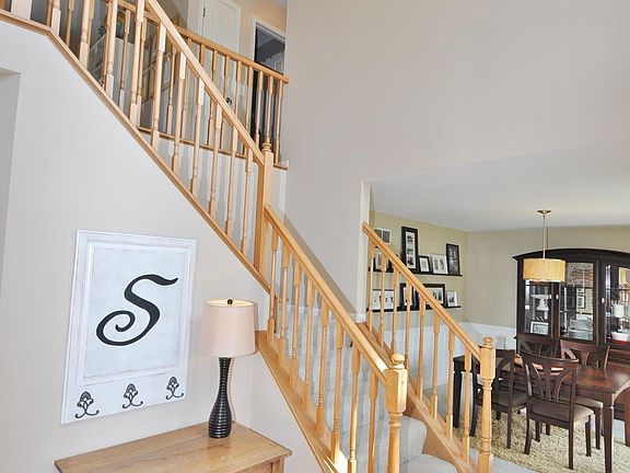 2nd image of 1446 Sequoia Dr
