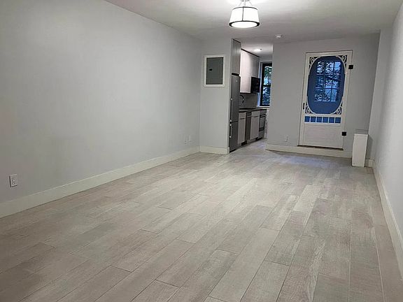 3rd image of 418 E 77th St APT 1H