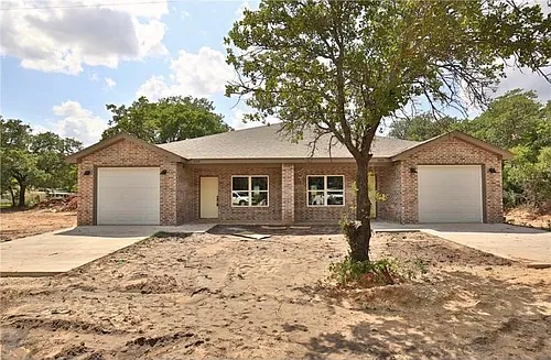 409 Private Road 1208 #B Photo 1 409 Private Road 1208 #B Photo 1